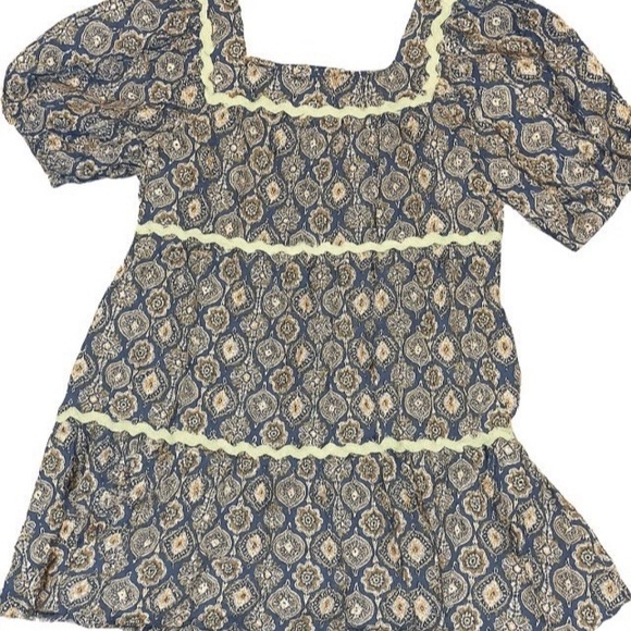 JODIFL Dresses & Skirts - JODIFL Blue and Cream Patterned Dress‎ Milkmaid Puff Sleeve